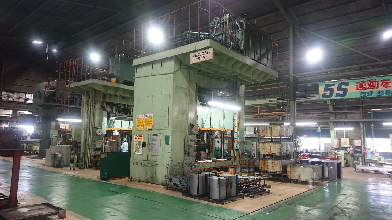 500t-press.jpg